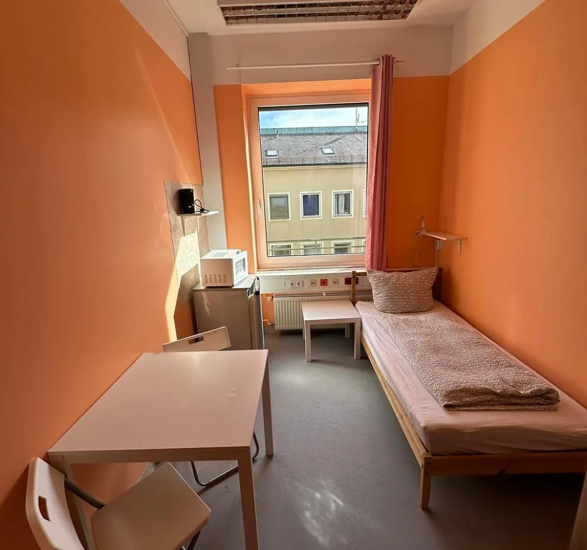 Low Budget Downtown Hostel Rooms & Apartments Gkp 2 뮌헨 0*,