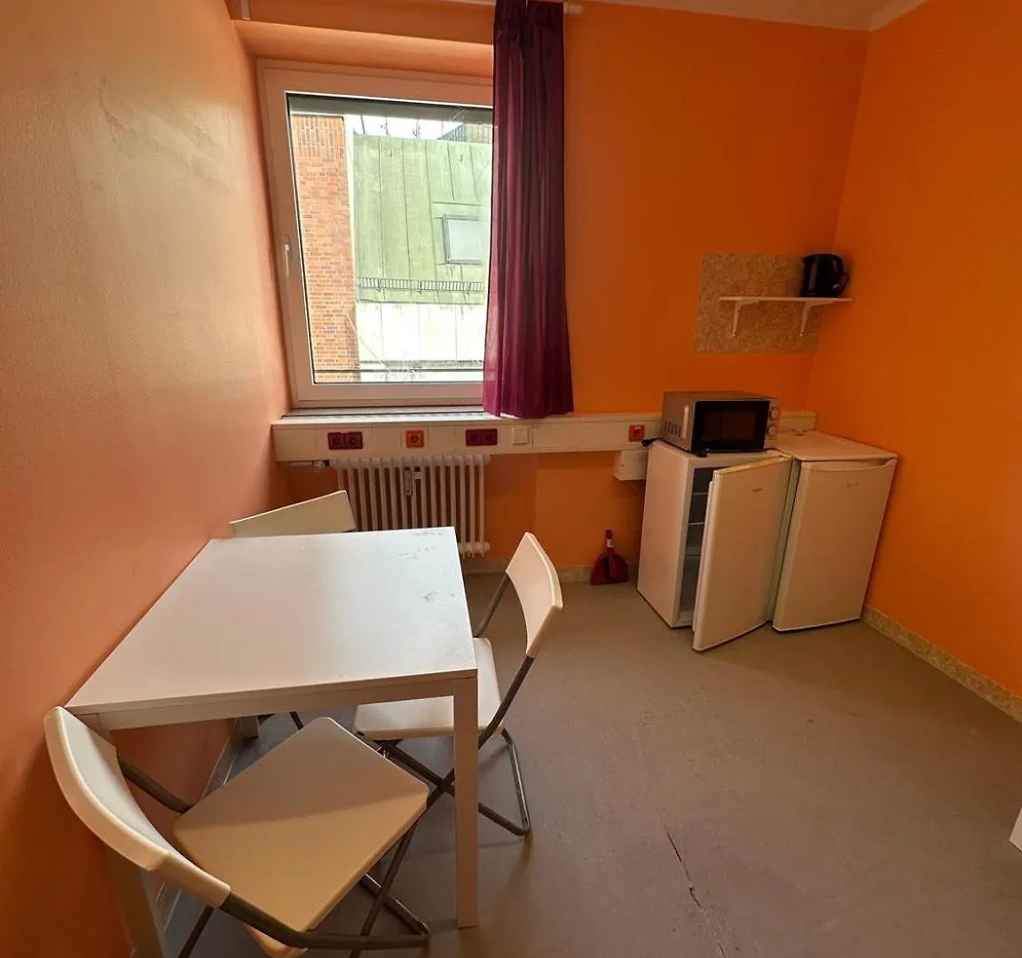 Low Budget Downtown Hostel Rooms & Apartments Munich