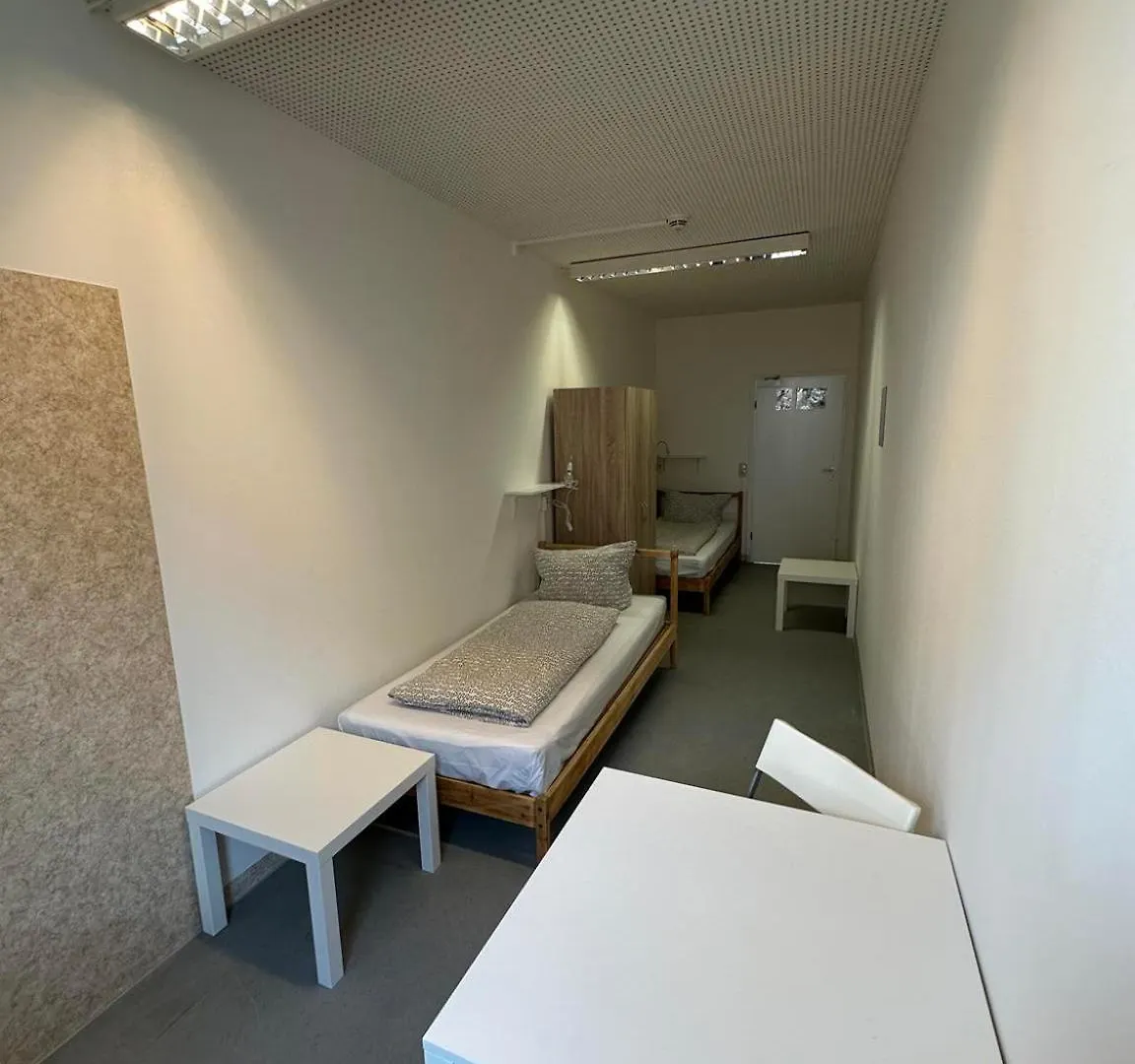 Hotel Low Budget Downtown Hostel Rooms & Apartments Munich Germany